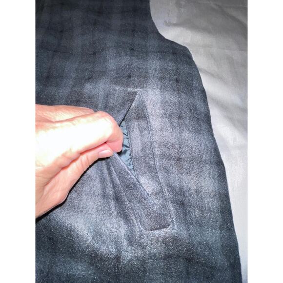 I5 Apparel Reversible Puffer Vest - Size Mens L - Plaid Flannel & Removable Hood - Picture 5 of 11